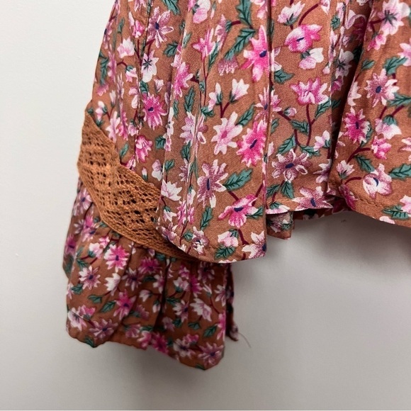 Easel Floral Lace Peasant Bohemian Spring Loose Blouse NEW M - Picture 13 of 14